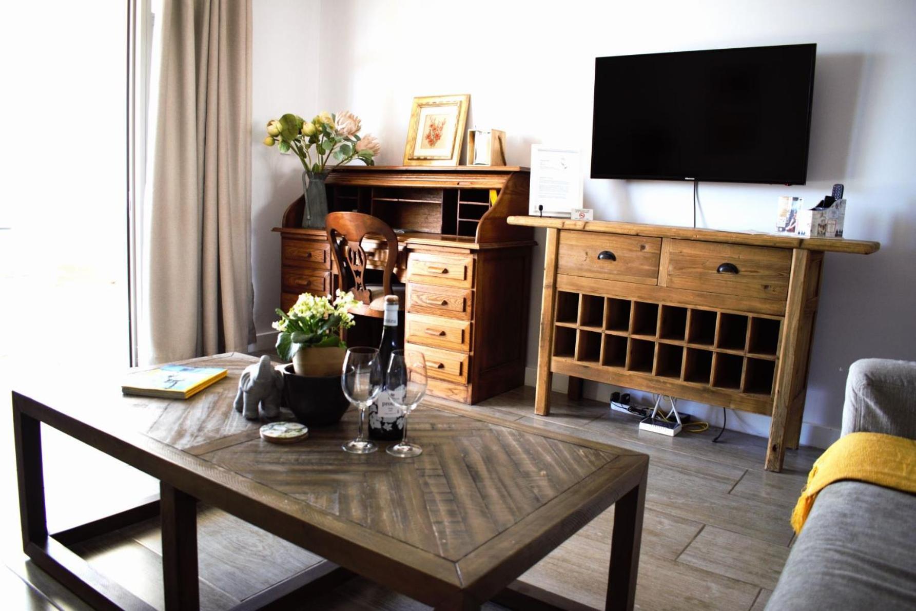 Spacious, Modern & Convenient Franschhoek Εξωτερικό φωτογραφία